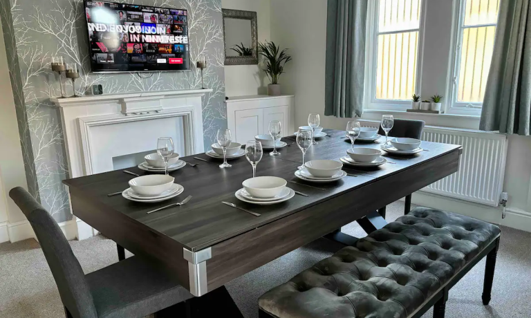 Kitchen & Games Room