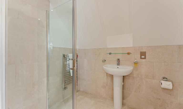Bedroom 2 Ensuite
