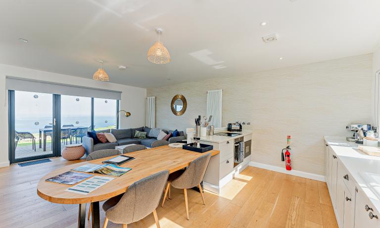 Open Plan Living, Dining & Kitchen Area