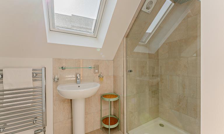 Bedroom 3 Ensuite
