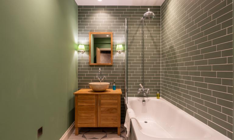Ensuite