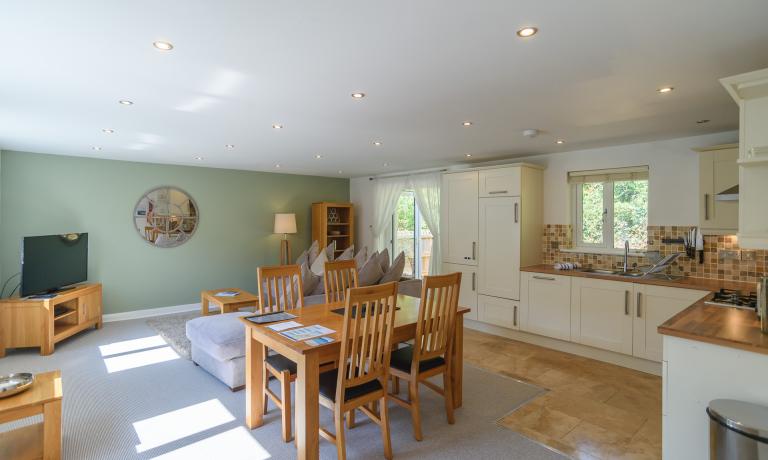 Open plan living, dining & kitchen