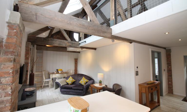 Oak beams throughout