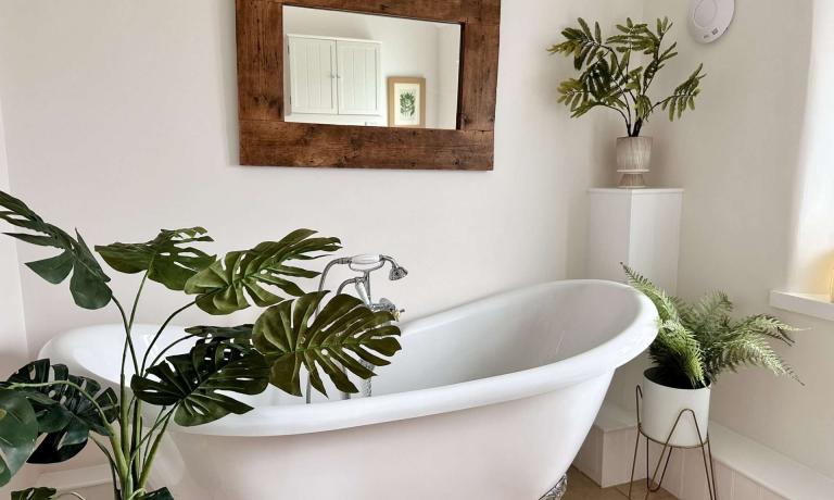Bathroom with Roll Top Bath