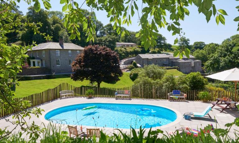Outdoor Pool Access