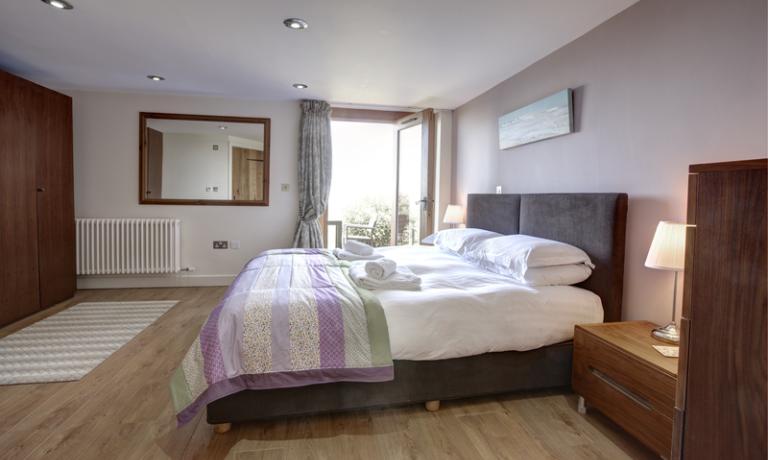  Master bedroom