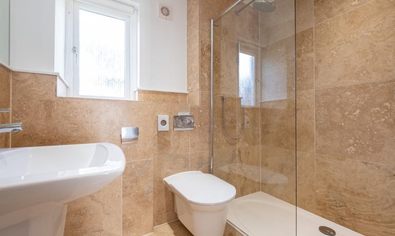 Ensuite