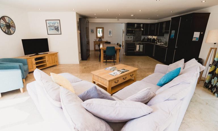 Open Plan Living, Dining & Kitchen