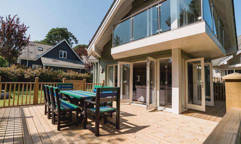 Villa 10 Decking Area