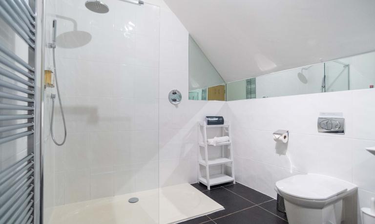 Villa 4 Bathroom