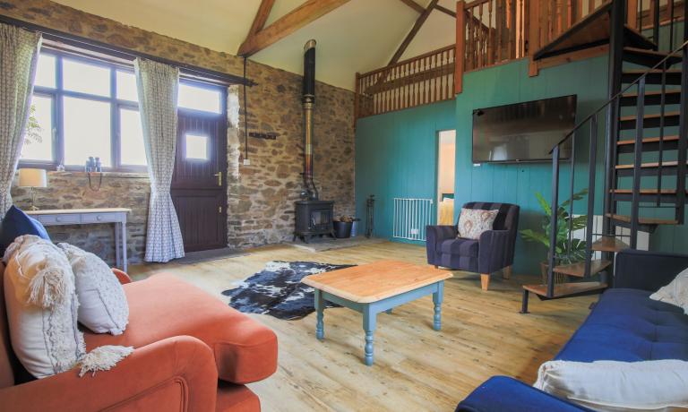 Kiri Living Space