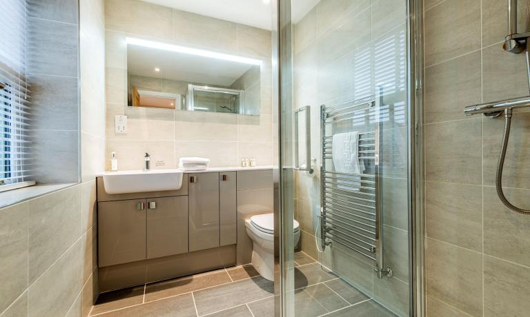 Ensuite