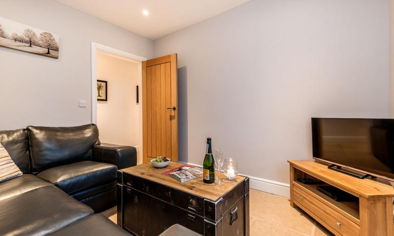 Snug/TV Room