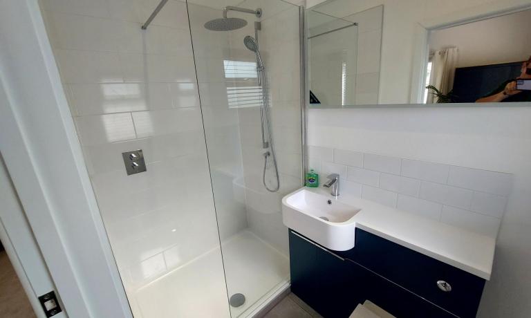 Master Ensuite