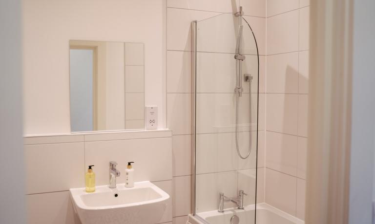 Ensuite