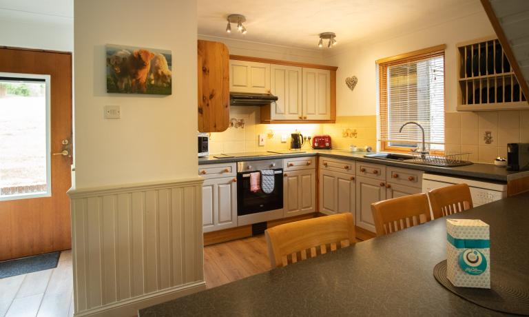 Breakfast bar and kitchen