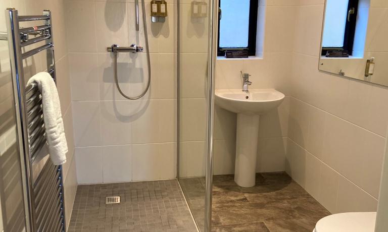Ensuite